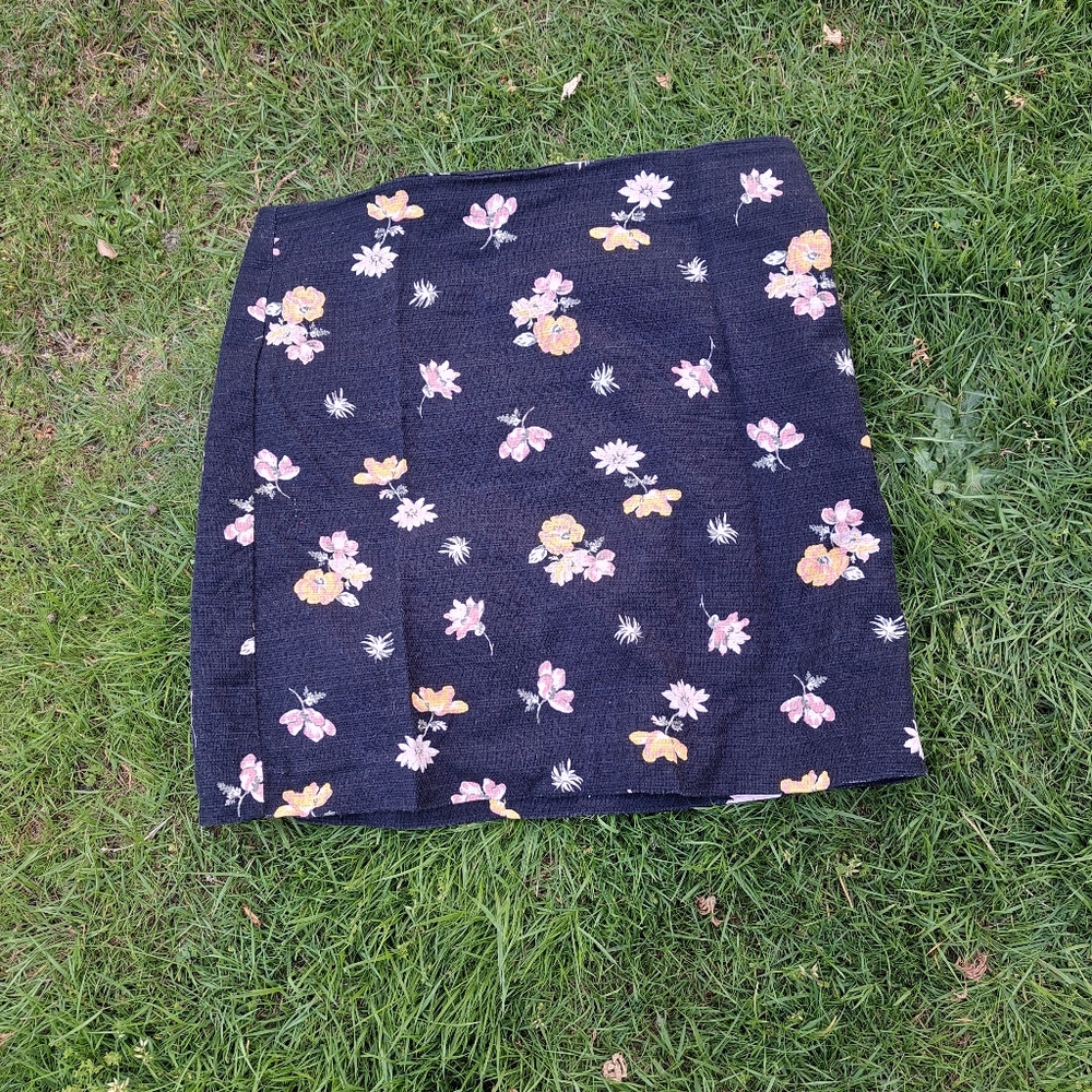 LOFT Black Floral Mini Pencil Skirt